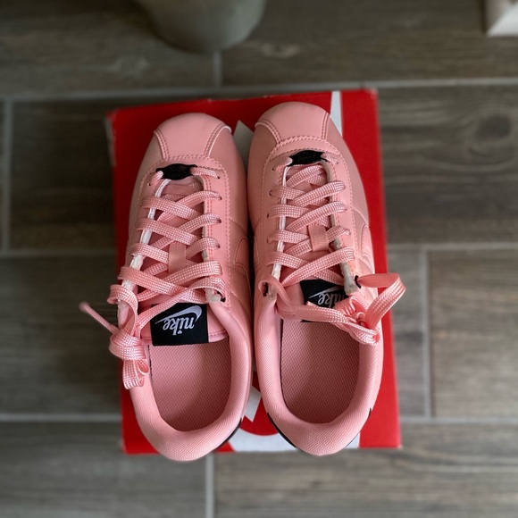 Nike Cortez Basic TXT VDay GS Sneaker - Picture 4 of 10